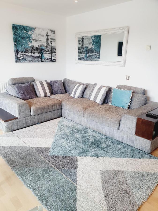 Luxury Canary Wharf Apartment With Free Parking Londen Buitenkant foto