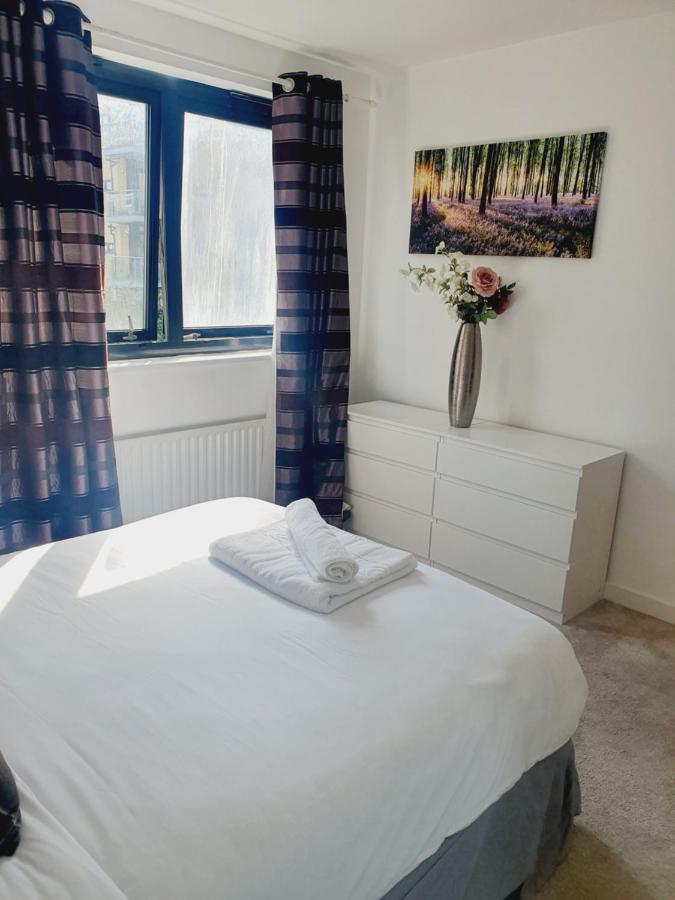 Luxury Canary Wharf Apartment With Free Parking Londen Buitenkant foto