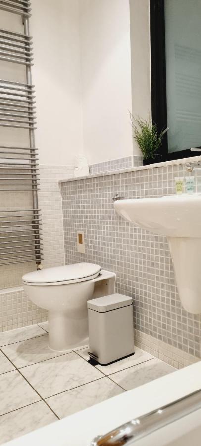 Luxury Canary Wharf Apartment With Free Parking Londen Buitenkant foto